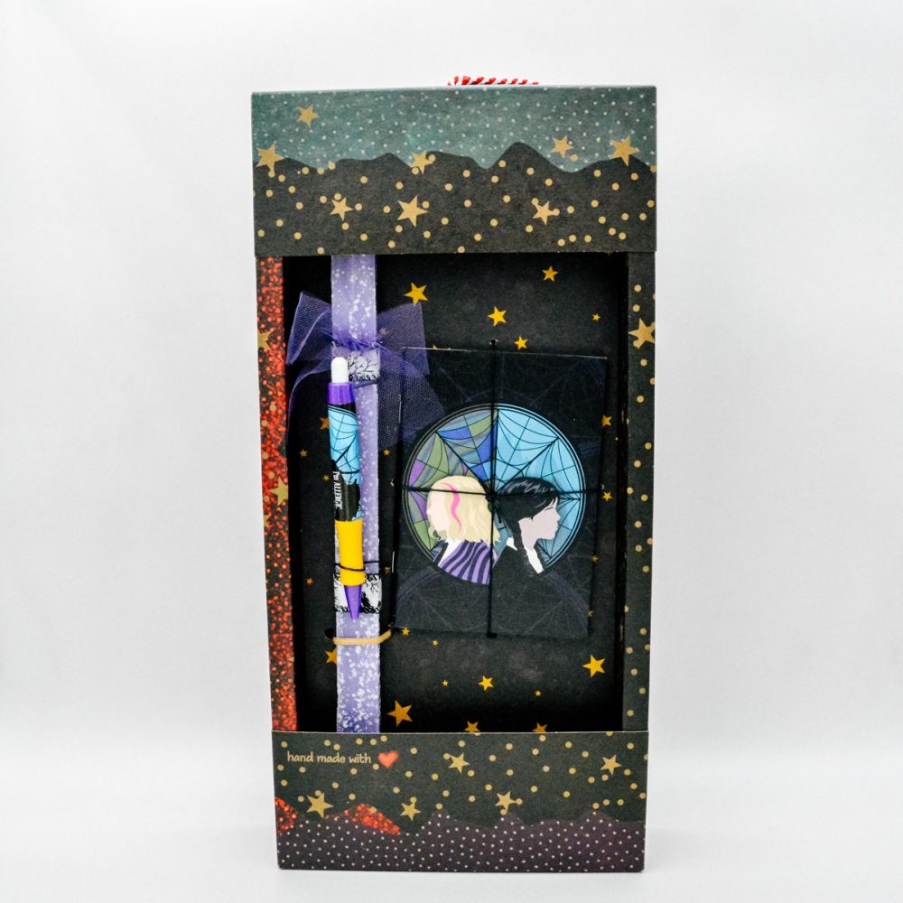 Λαμπάδα Wednesday Βιβλιαράκι Μαύρο