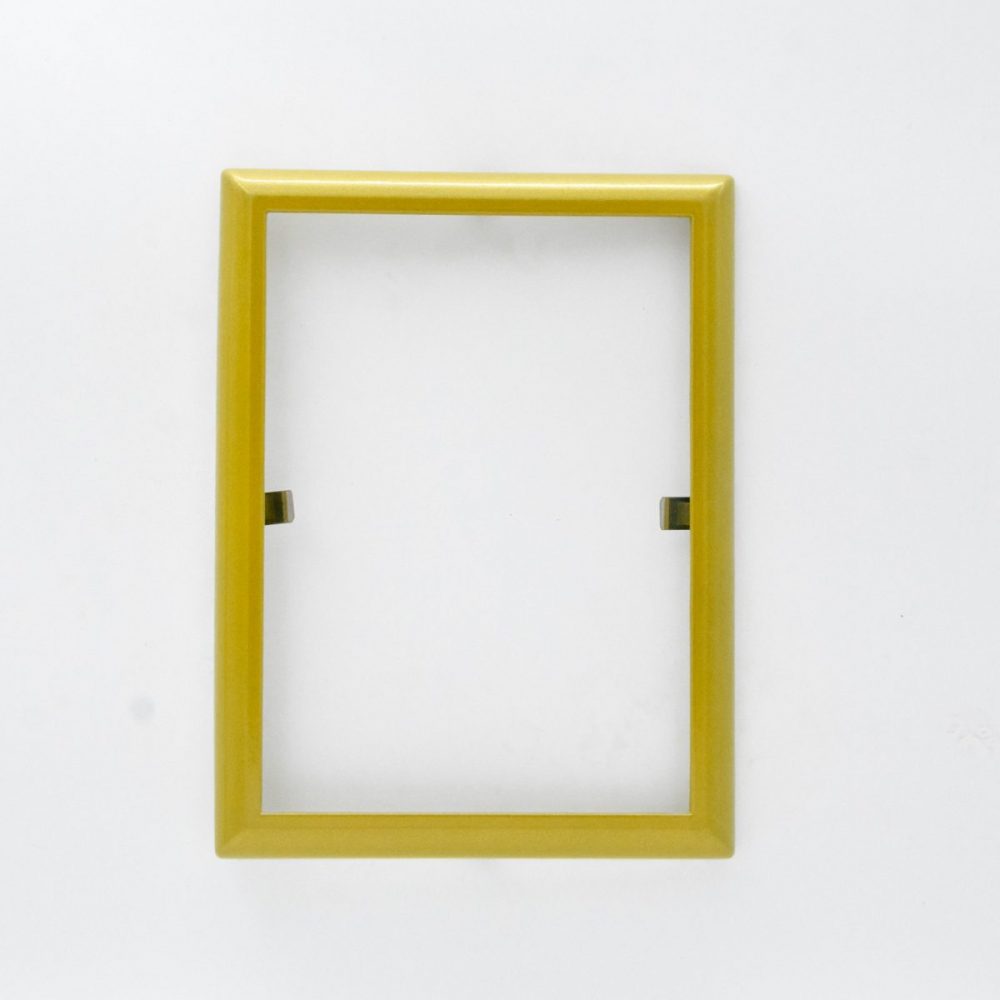 Εκκλησιαστικά Είδη Λαγός Κορνίζα Ορθογώνια Χρυσή 13*18