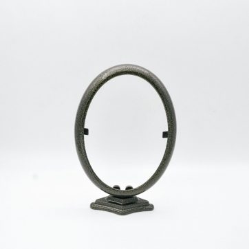 Εκκλησιαστικά Είδη Λαγός Κορνίζα Οβάλ με Βάση Χρυσό Μαύρο 13*18